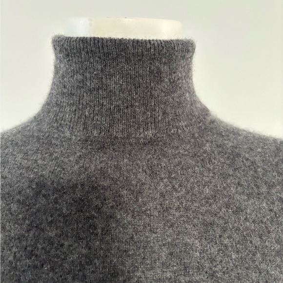 Charter Club Gray Turtleneck Sweater 100% cashmere - Picture 2 of 6